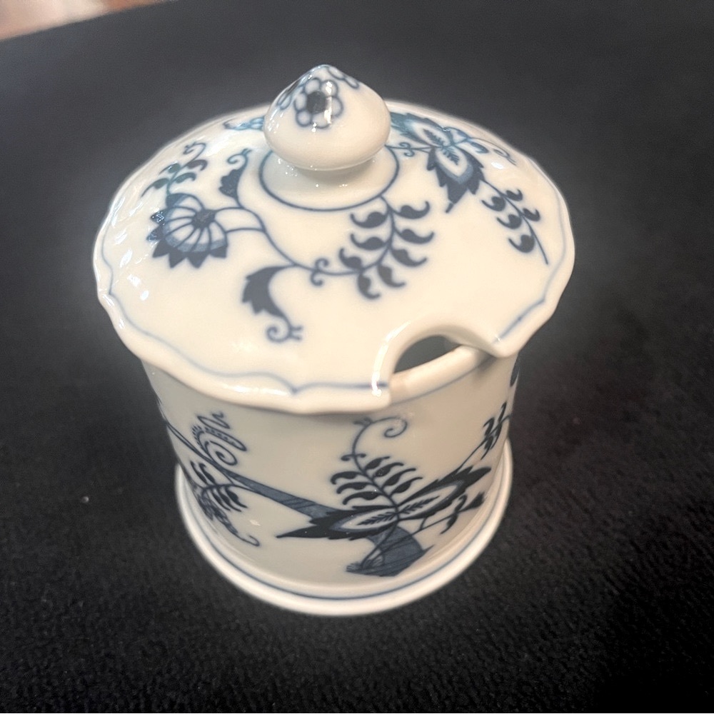Vintage Blue Danube China Jelly Marmalade Pitcher - Server appr 3.25” diameter.